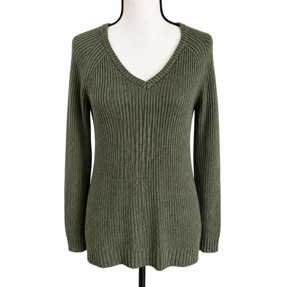 SO Olive Green Ribbed Knit Sweater V Neck Long Sleeve Casual‎ Size M